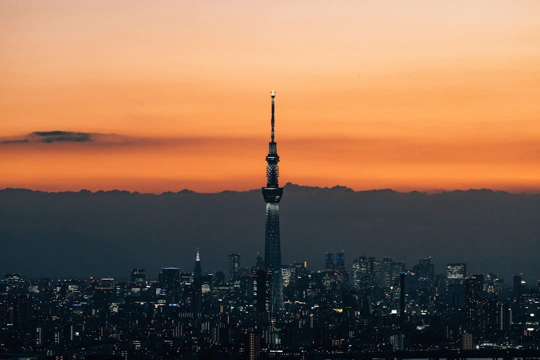 潘玮柏烦请我们不要发他在面店吃面 不想公司知道